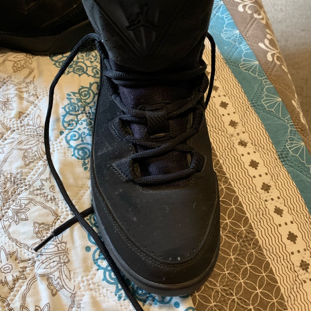 Nike Air Jordan Deluxe Retro Sneaker